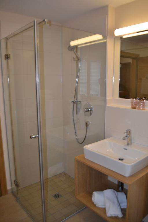 Hotel Gasthof Tirolerwirt Bischofshofen Habitación foto